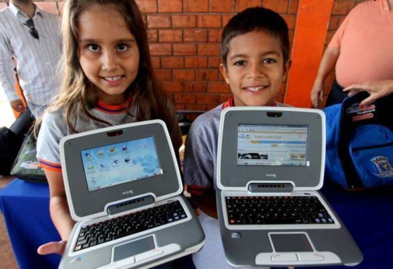 Computadores beneficiarão crianças