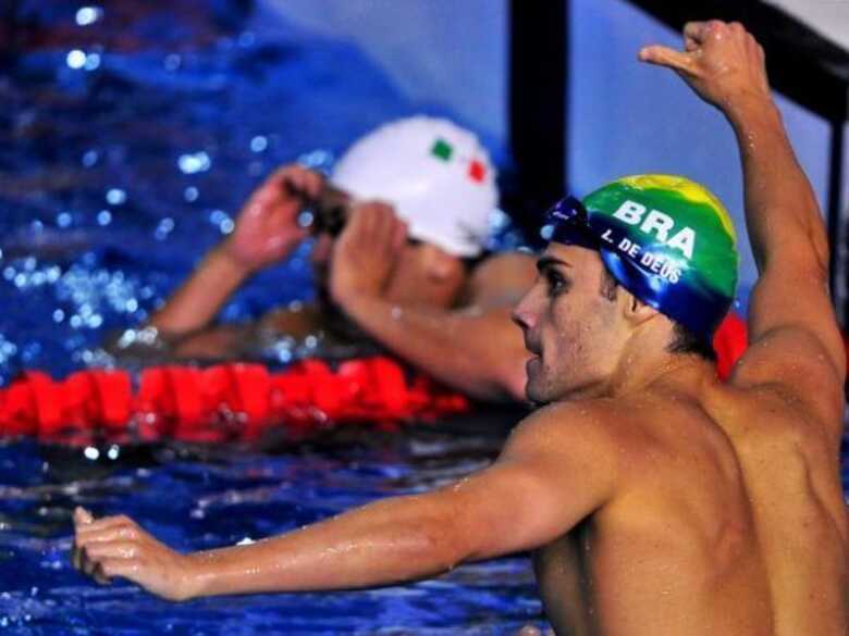 O nadador Leonardo de Deus