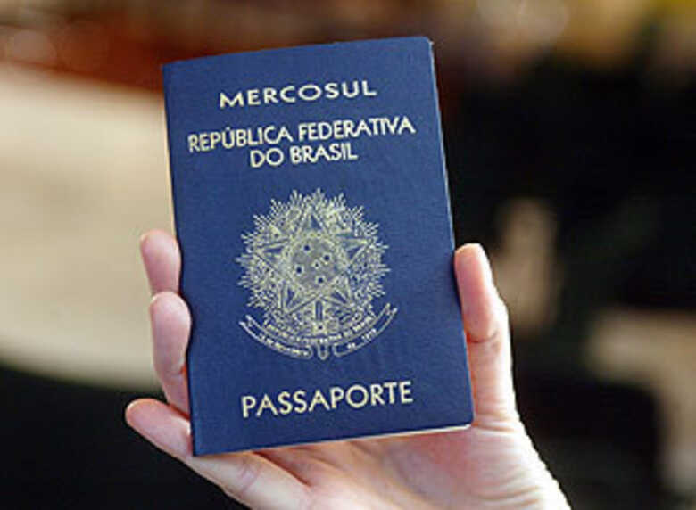 Em 2010, a PF emitiu 1,5 milhão de passaportes no Brasil. Até o fim de outubro, o volume ultrapassava 1,74 milhão