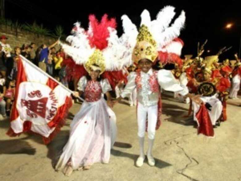 Desfile de escola de samba em 2011