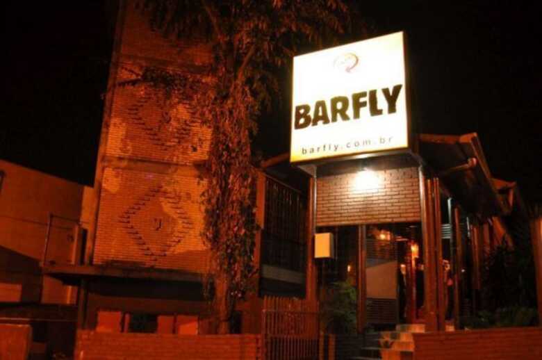 Fachada do Barfly, na rua Pajuçara, 201 - Jatiuca Park