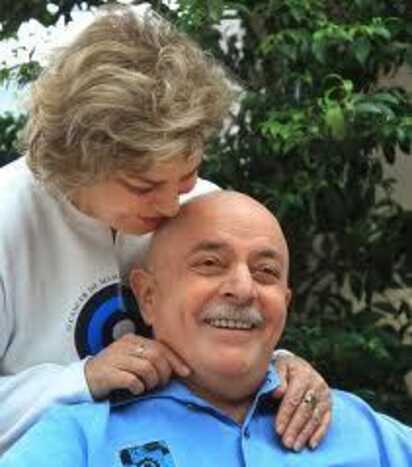 O ex-presidente Lula com a mulher, Dona Marisa