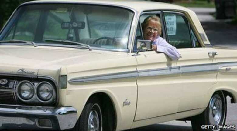 Rachel Veitch comprou seu Mercury Comet Caliente