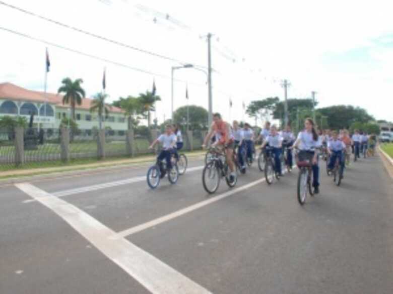 Evento também contou com passeio ciclístico e caminhada.