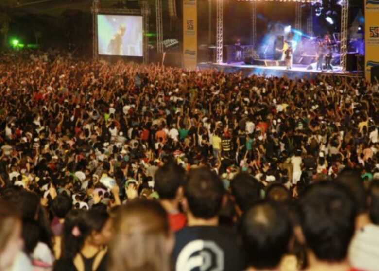 Público de 100 mil lotou o parque.