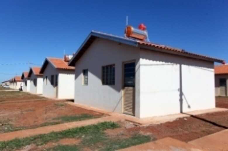 Casas do residencial Ronaldo Tenuta equipadas para receber captação de energia solar