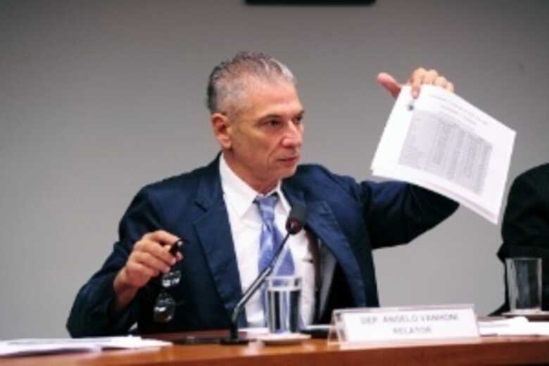 O deputado Angelo Vanhoni (PT-PR), relator do PNE