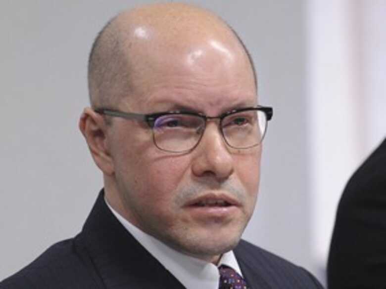 O senador Demóstenes Torres (sem partido-GO), durante depoimento no Conselho de Ética no fim de maio
