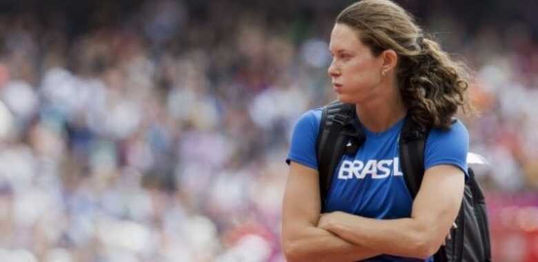 Fabiana Murer não avança às finais do salto com vara em Londres; vento foi o vilão do dia.