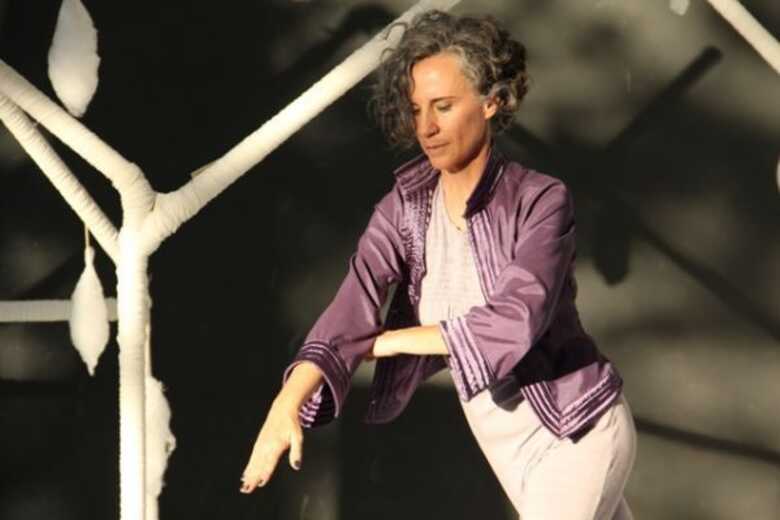 Renata Leoni, bailarina e produtora de dança, volta aos palcos depois de 12 anos.