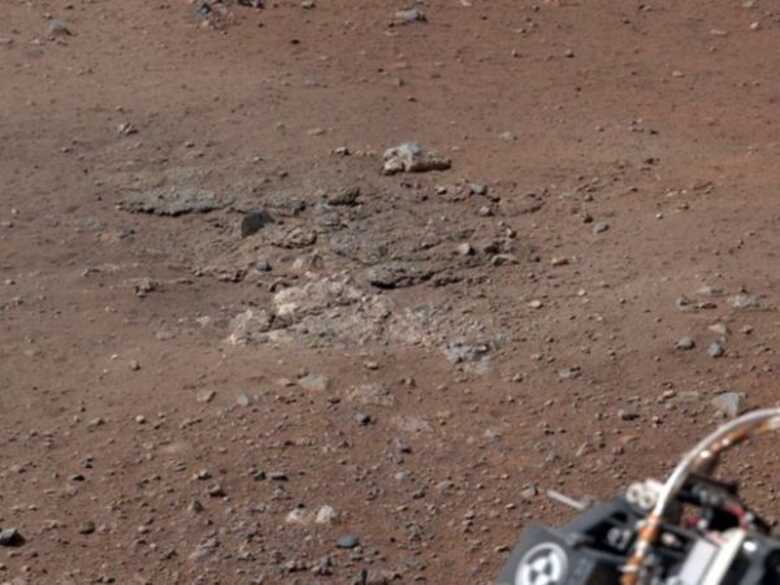 Jipe-robô Curiosity capta imagem do solo de Marte na última sexta-feira