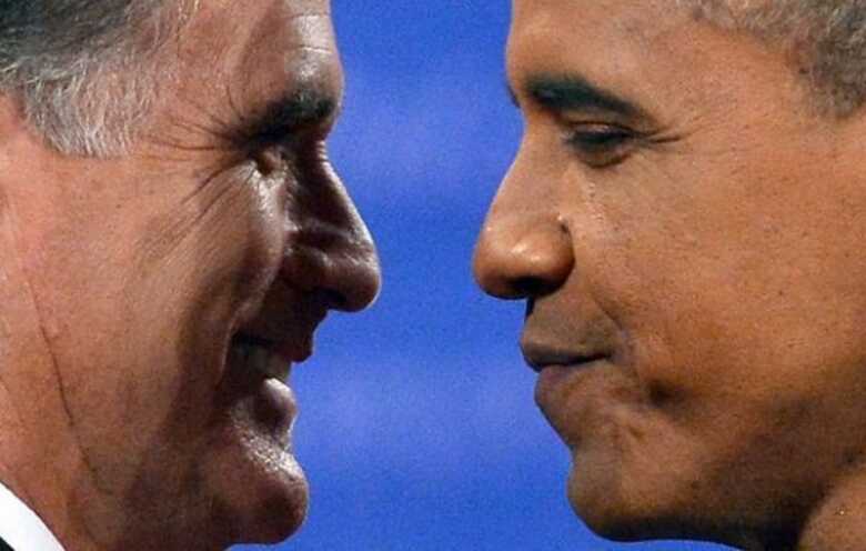 O republicano Mitt Romney e o democrata Barack Obama cumprimentam-se antes do debate desta segunda-feira (22) em Boca Raton, na Flórida.
