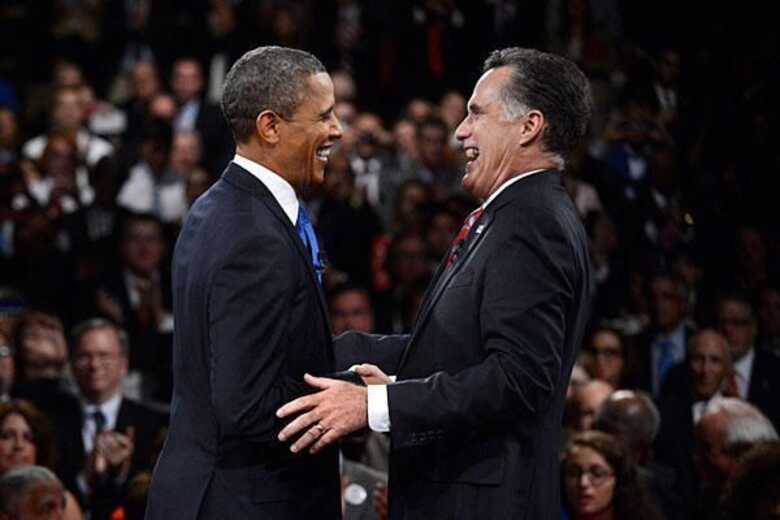 Obama e Romney no final do último debate presidencial, em outubro.