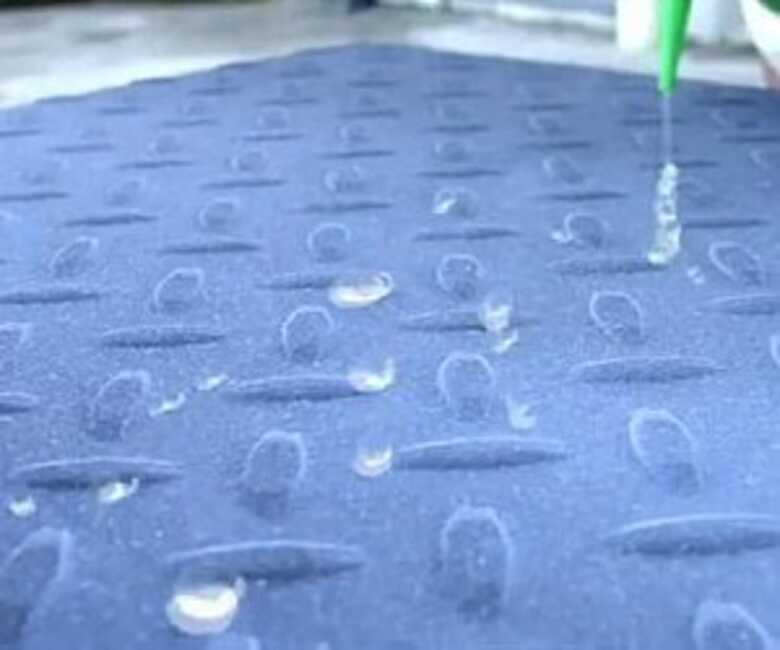 Produto utiliza a nanotecnologia para repelir líquidos.
