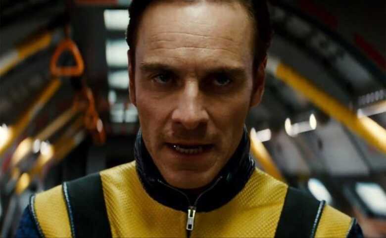 Magneto (Michael Fassbender).