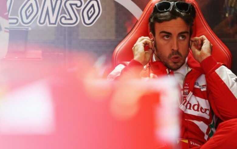 Fernando Alonso foi mais rápido que Massa no último treino.
