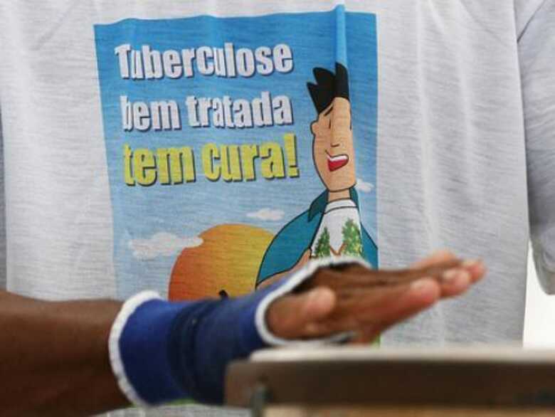Só no ano passado, o Brasil registrou mais de 70 mil novos casos de tuberculose.