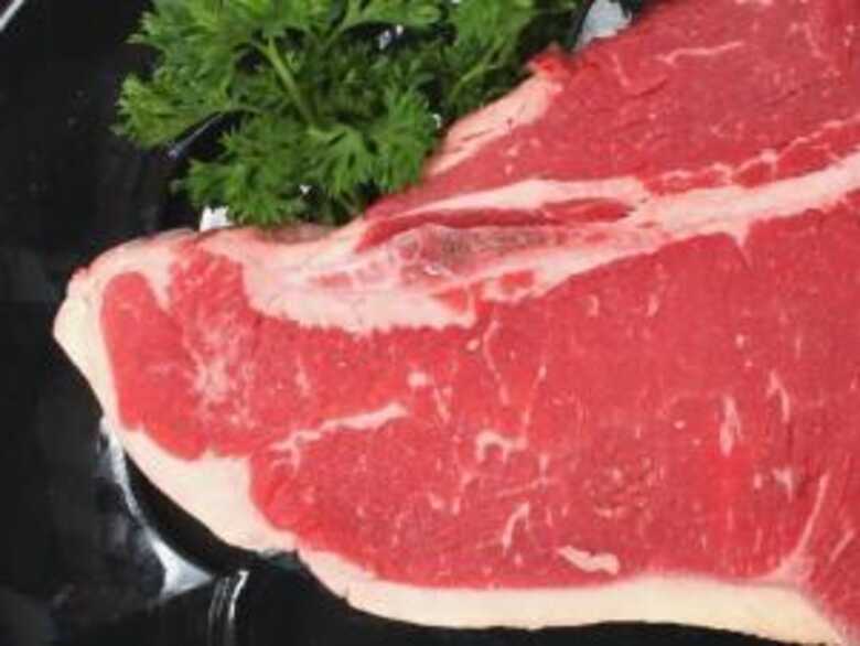 Trabalhadores em áreas de abates e processamentos de carnes terão períodos de descanso durante o expediente.