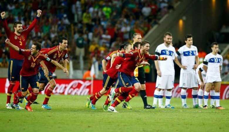 Após empate sem gols, Espanha vence Itália por 7 a 6 nos pênaltis e avança à final. (Foto: Paulo Whitaker/Ag. Reuters)