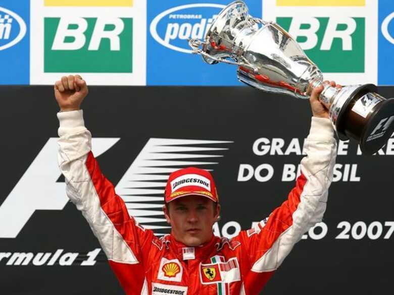 Finlandês retorna à equipe pela qual conquistou seu único título mundial, em 2007. (Foto: reprodução/Getty Images)