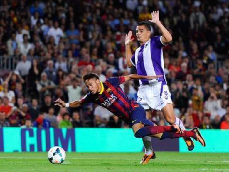Neymar foi criticado por jornal espanhol, apesar da boa atuação contra o Valladolid. (Foto: Getty Images)