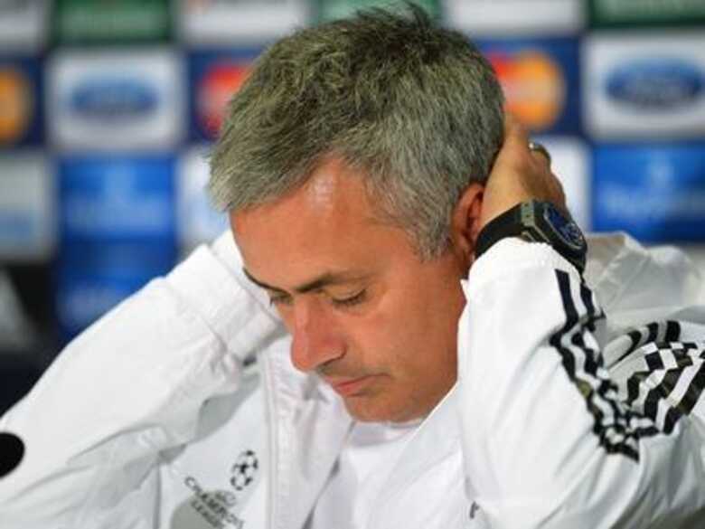 Mourinho afirmou que não deixará jogador no time apenas pelas chances de ir à Copa. (Foto: AFP)