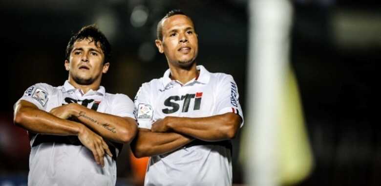 Aloísio tem sido um dos destaques do São Paulo e pode deixar Luis Fabiano no banco contra o Inter. (Foto: Leandro Moraes/Uol)