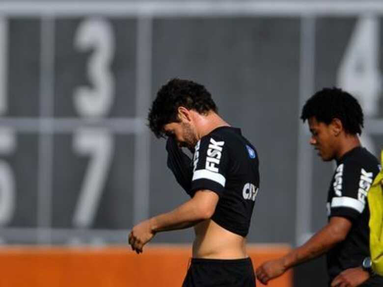 Pato tem situação complicada no Corinthians. (Foto: Djalma Vassão/Gazeta Press)