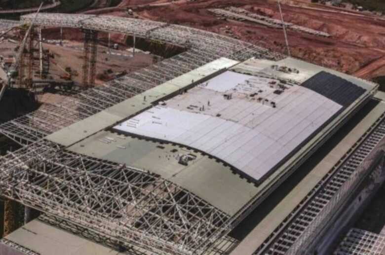 Itaquerão está em fase final de acabamentos na cobertura, colocação de assentos e obras no setor oeste. (Foto: divulgação/Odebrecht)