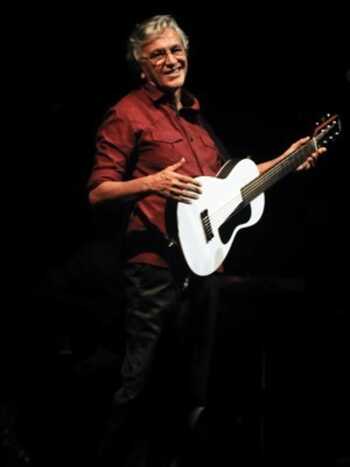 Caetano Veloso no Circo Voador (Foto: Ana Schlimovich/Divulgação)