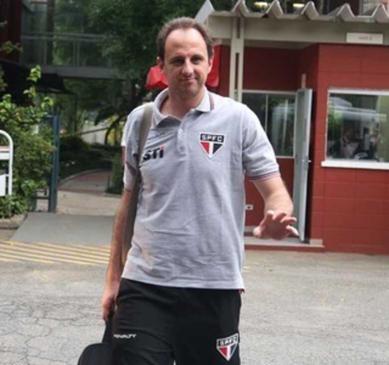Rogério Ceni promete uma definição na próxima semana. (Foto: Rubens Chiri/saopaulofc.net)