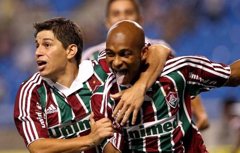 Conca e Tart&aacute; comemoram o gol do Fluminense contra o Vasco em 2010. (Foto: Arquivo/Ivo Gonzalo/Ag&ecirc;ncia O Globo)