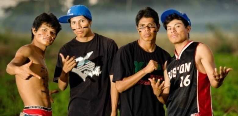 Os integrantes do grupo de Rap MC Bros, da etnia Guarani Kaiowá. (Foto: divulgação)