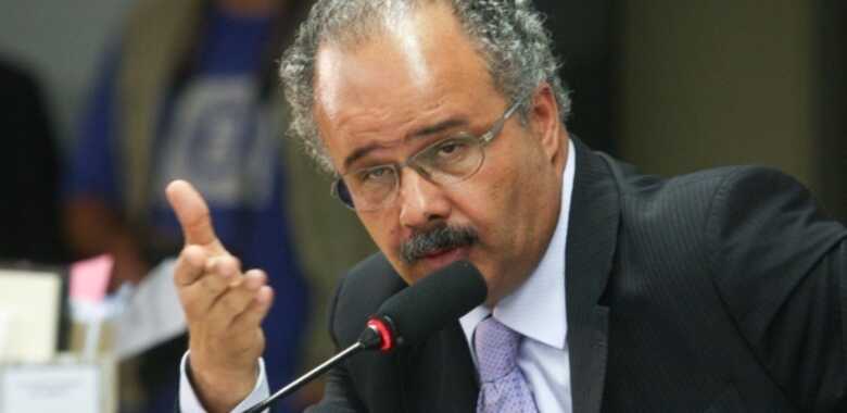 Relator da Comissão Especial da Lei Geral da Copa do Mundo, Vicente Cândido. (Foto: Alan Marques/Folhapress)