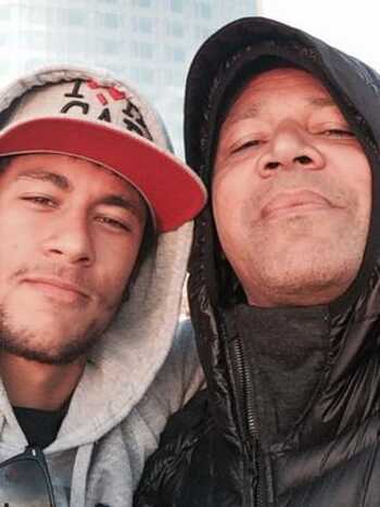Pai de Neymar teria dito para o Santos que não recebeu 10 milhões de euros em transferência. (Foto: Instagram/reprodução)