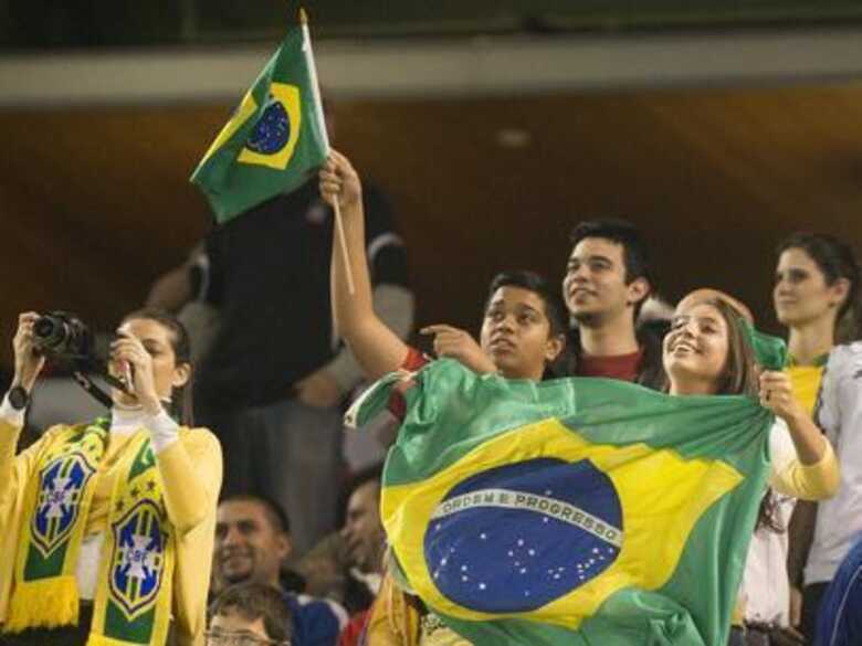 Residentes do Brasil são responsáveis pela maioria esmagadora das compras de ingressos. (Foto: AFP)