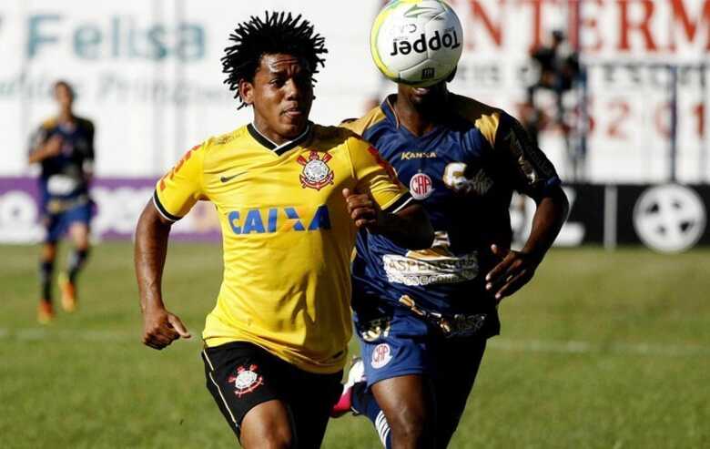 Romarinho dispara contra o S&atilde;o Paulo: 'Eles entregaram'. (Foto: Rubens Cardia/Ag&ecirc;ncia Estado)