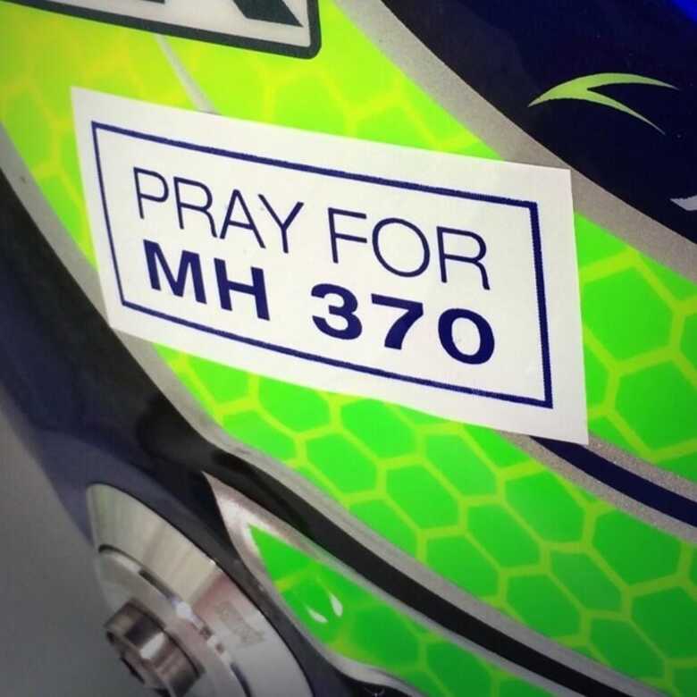 Capacete de Felipe Massa com homenagem a vítimas do voo MH370 - GP da Malásia (Foto: divulgação)
