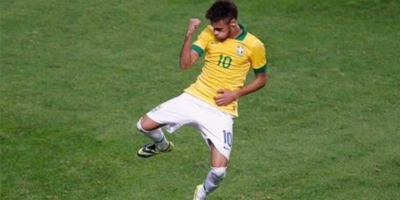 Jogadores brasileiros usarão a tradicional camisa amarela nos três jogos do time nacional na primeira fase da Copa do Mundo. (Foto: reprodução)