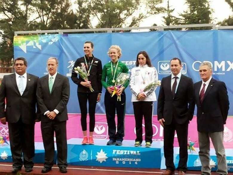 Yane Marques (de verde), no pódio do Campeonato Pan-Americano, na Cidade do México. (Foto: divulgação/Brasil 2016)