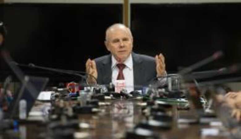 O ministro da Fazenda, em entrevista sobre previs&atilde;o do FMI. (Foto: Fabio Rodrigues-Pozzebom/Ag&ecirc;ncia Brasil)