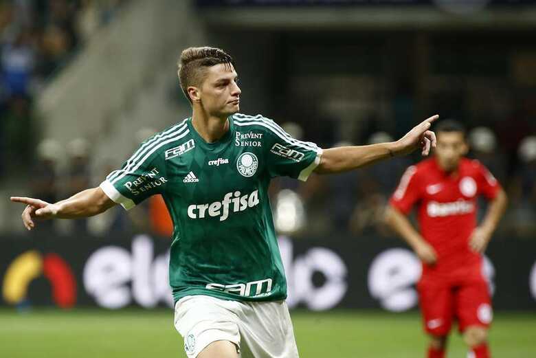 Volante Andrei Girotto fez o gol que deu a classificação ao Palmeiras (Imagem: Daniel Vorley/Agif / Gazeta Press)