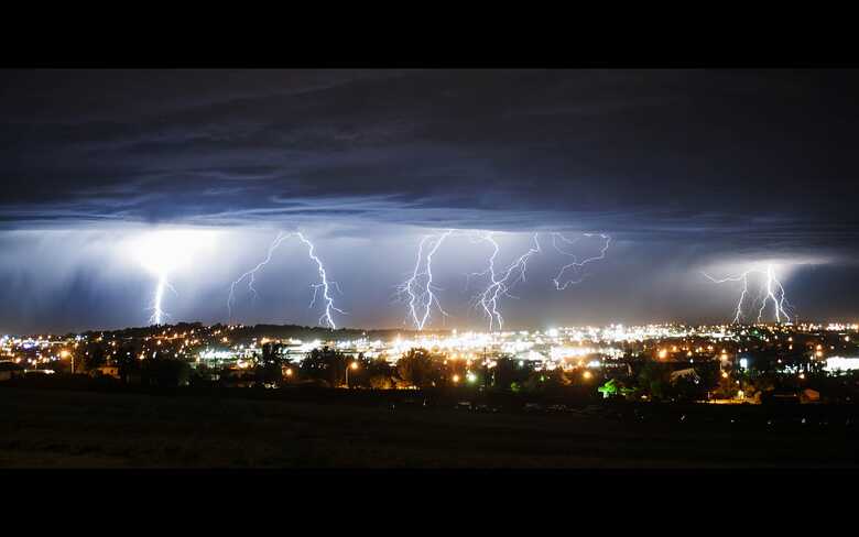 Em setembro, o Inpe lan&ccedil;ou um sistema de previs&atilde;o de raios (Imagem: reprodu&ccedil;&atilde;o)