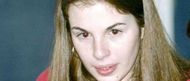 Suzane Von Richthofen  foi condenada a 39 anos de prisão por matar, juntamente com os irmãos Cravinhos, os pais em 2002 (Imagem: reprodução)