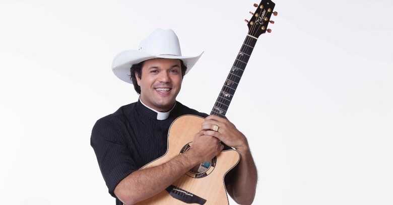 Padre Alessandro (Imagem: reprodu&ccedil;&atilde;o)