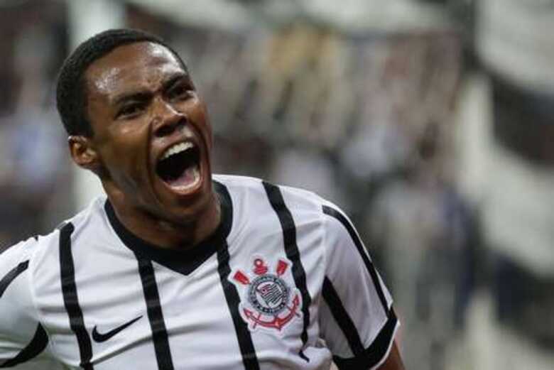 O jogador Elias (Imagem: reprodução)