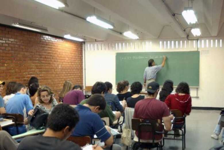 Fies oferece financiamento de cursos em instituições privadas de ensino superior (Imagem: reprodução)