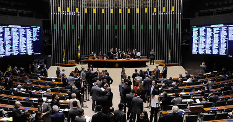 O número é ligeiramente maior do que o mínimo de 342 votos que a oposição precisa
