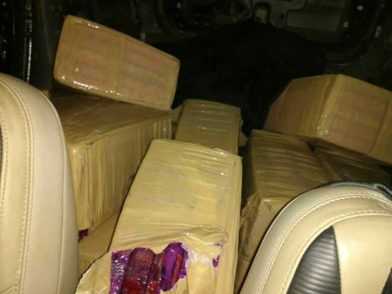 mais de 400 kg de maconha