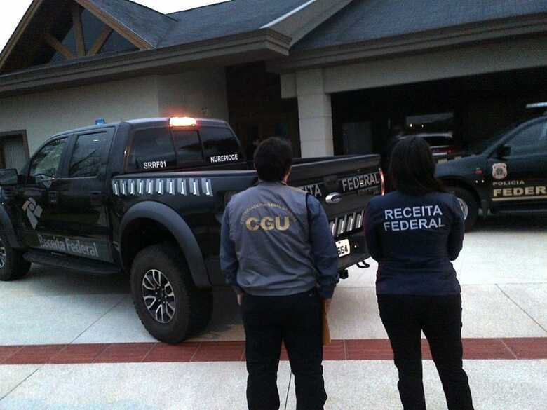 CGU, Polícia Federal e Receita Federal cumprem mandatos